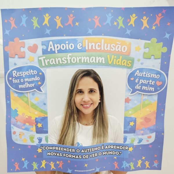 Moldura de Fotos- Tema Autismo: Apoio e Inclusão Transformam o Mundo